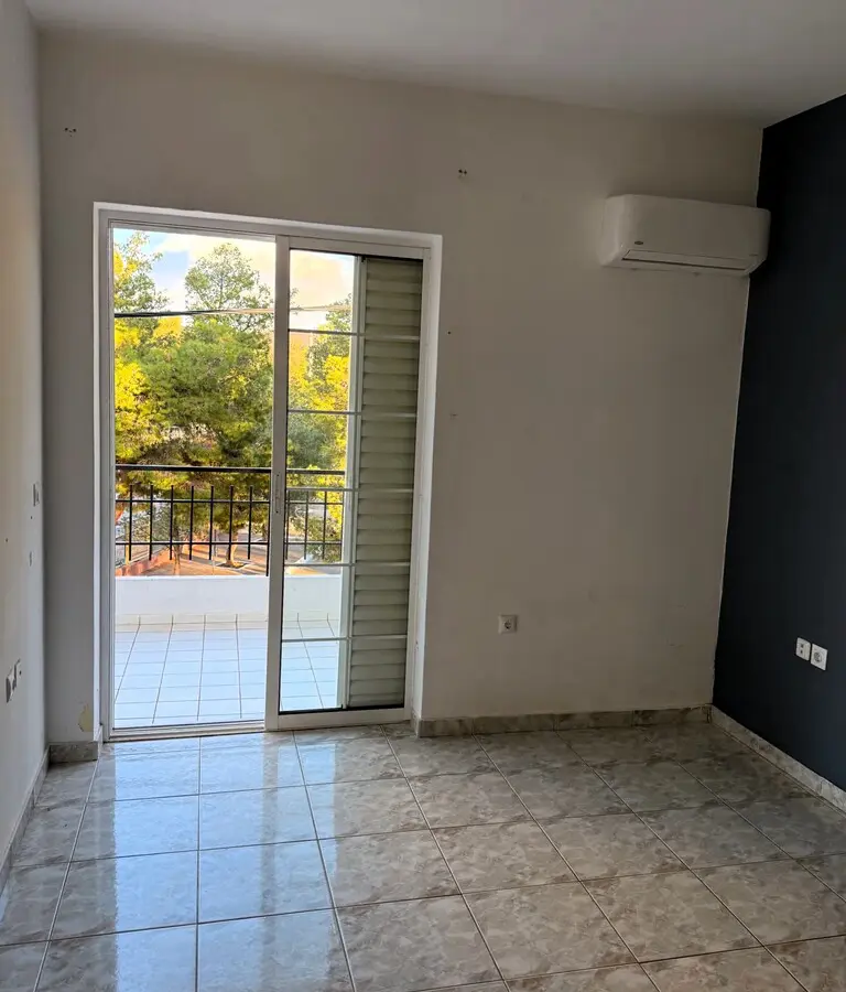 2-bedroom Flat In Palaia Fokaia, Greece (80 M²)