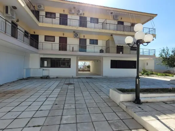 2-bedroom Flat In Agios Georgios, Greece (70 M²)