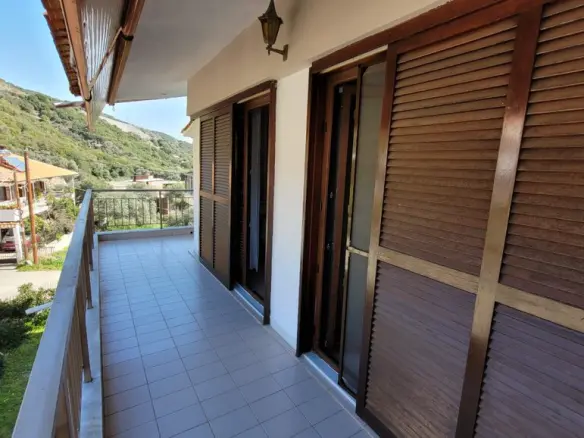 2-bedroom Flat In Agios Georgios, Greece (50 M²)