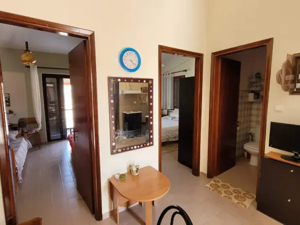 2-bedroom Flat In Agios Georgios, Greece (50 M²)