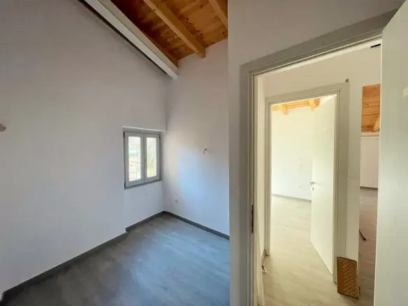 2-bedroom Flat In Corfu, Greece (49 M²)