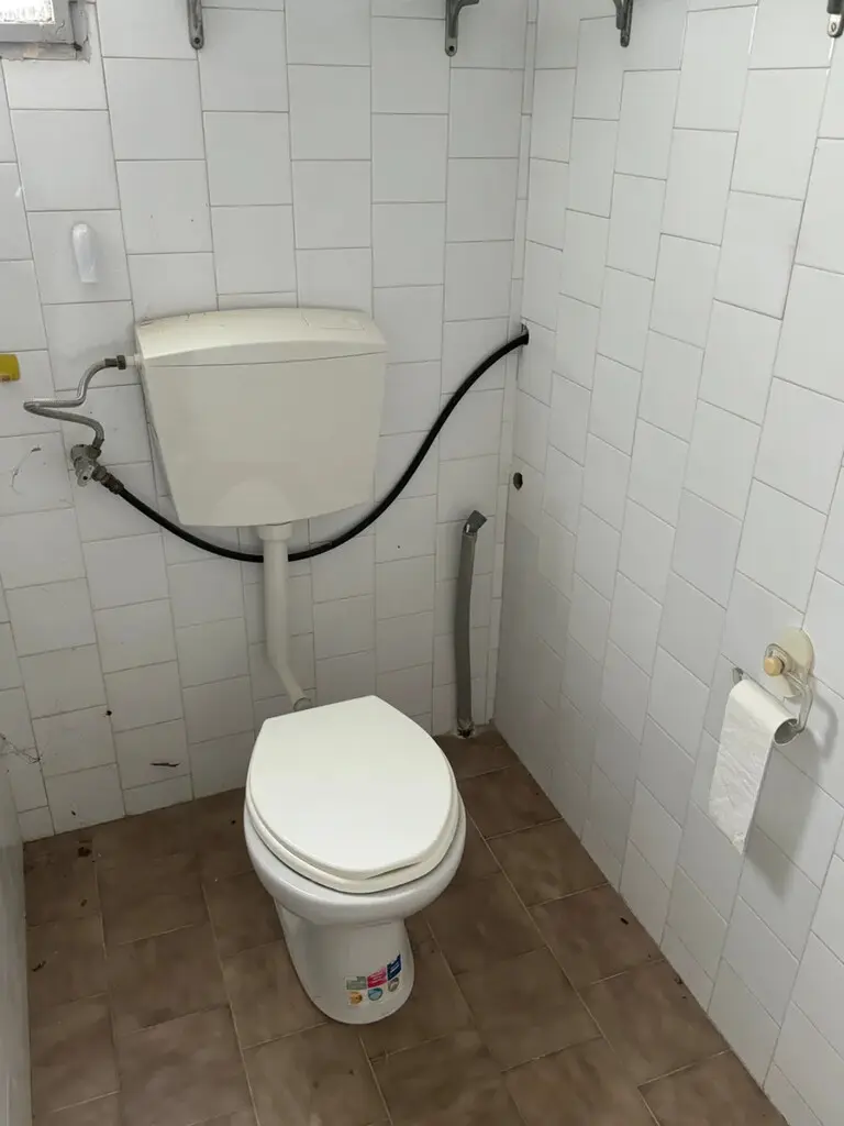 2-bedroom Detached House In Polichni, Greece (75 M²)