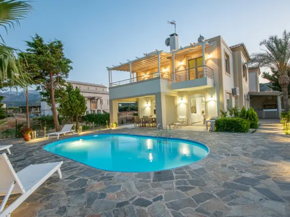 3-bedroom Villa In Neapoli, Greece (250 M²)
