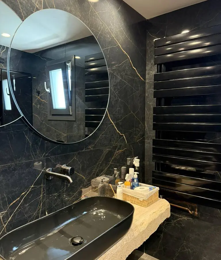 2-bedroom Complex In Santorini, Greece (350 M²)