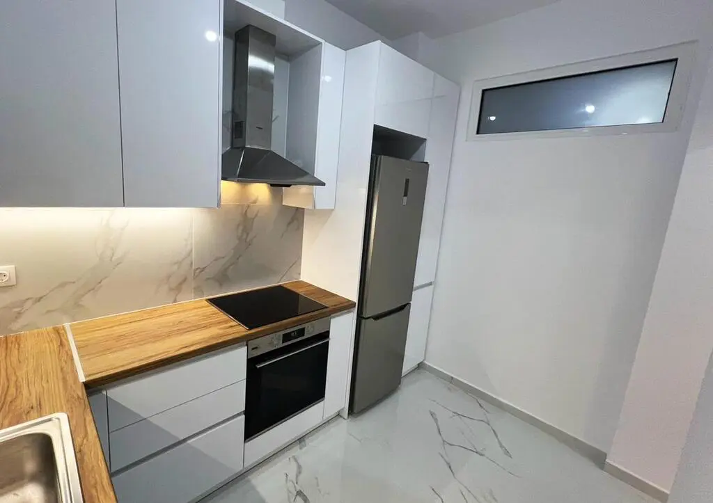Flat Of 53 M² With No Features In Athens