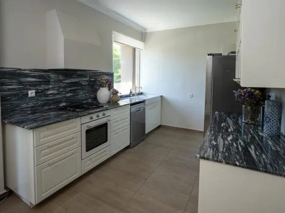 4-bedroom Maisonette In Markopoulo, Greece (220 M²)