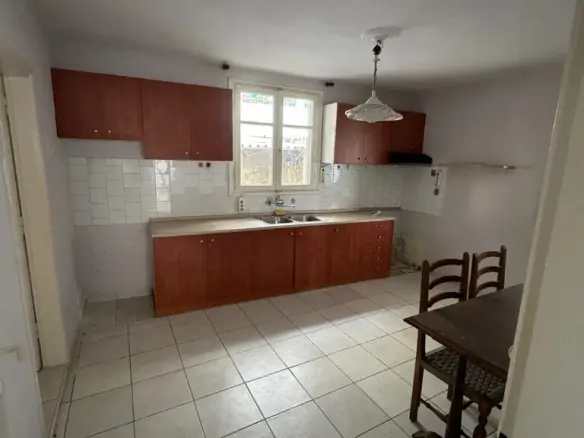 2-bedroom Detached House In Polichni, Greece (75 M²)