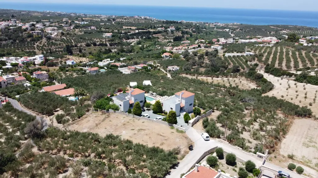 Villa Of 525 M² In Crete