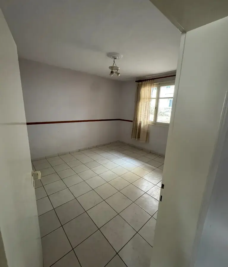 2-bedroom Detached House In Polichni, Greece (75 M²)