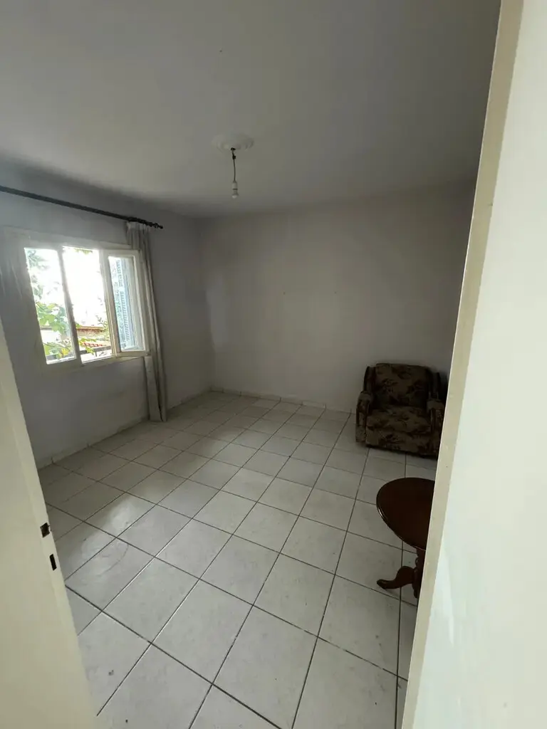 2-bedroom Detached House In Polichni, Greece (75 M²)