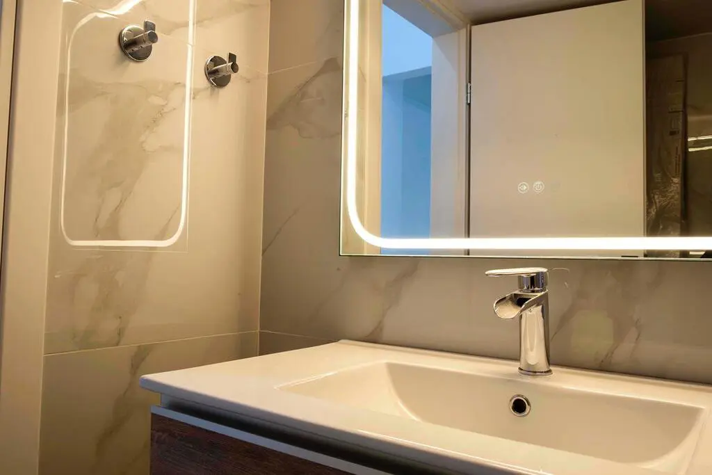 Flat Of 53 M² With No Features In Athens