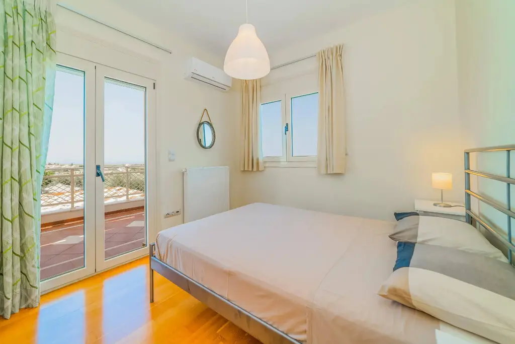 Villa Of 525 M² In Crete