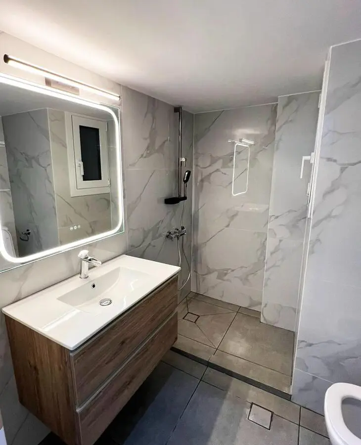 1-bedroom Flat In Neo Faliro, Greece (53 M²)