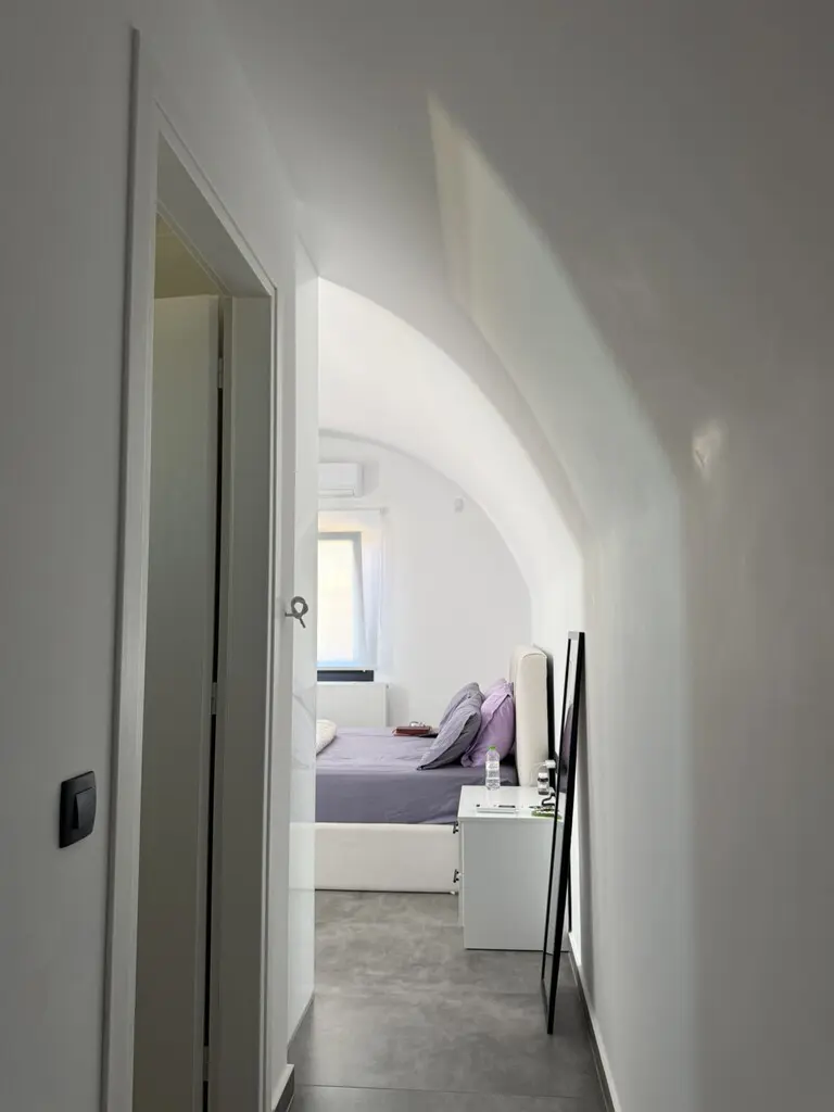 2-bedroom Complex In Santorini, Greece (350 M²)