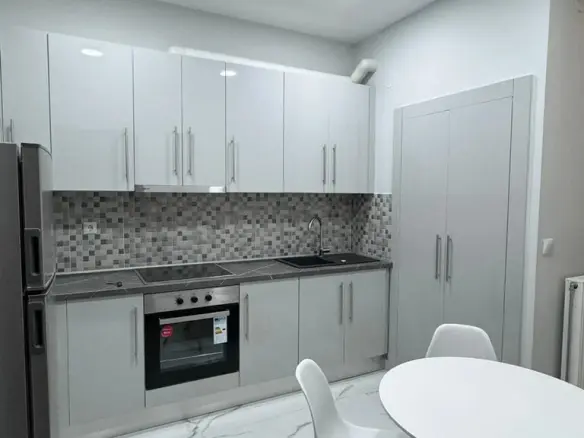 Flat In Center Of Thessaloniki, Greece (70 M²)