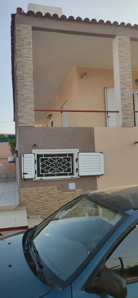 1-bedroom Detached House In Lavrio, Greece (87 M²)