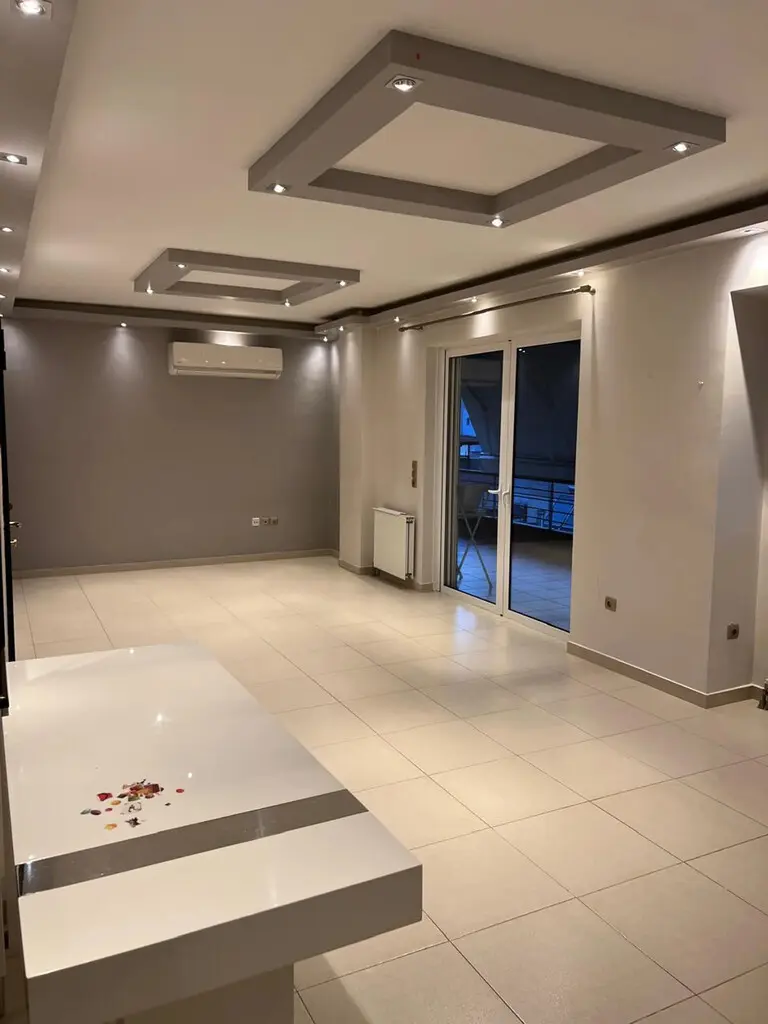 Flat Of 96 M² In Athens