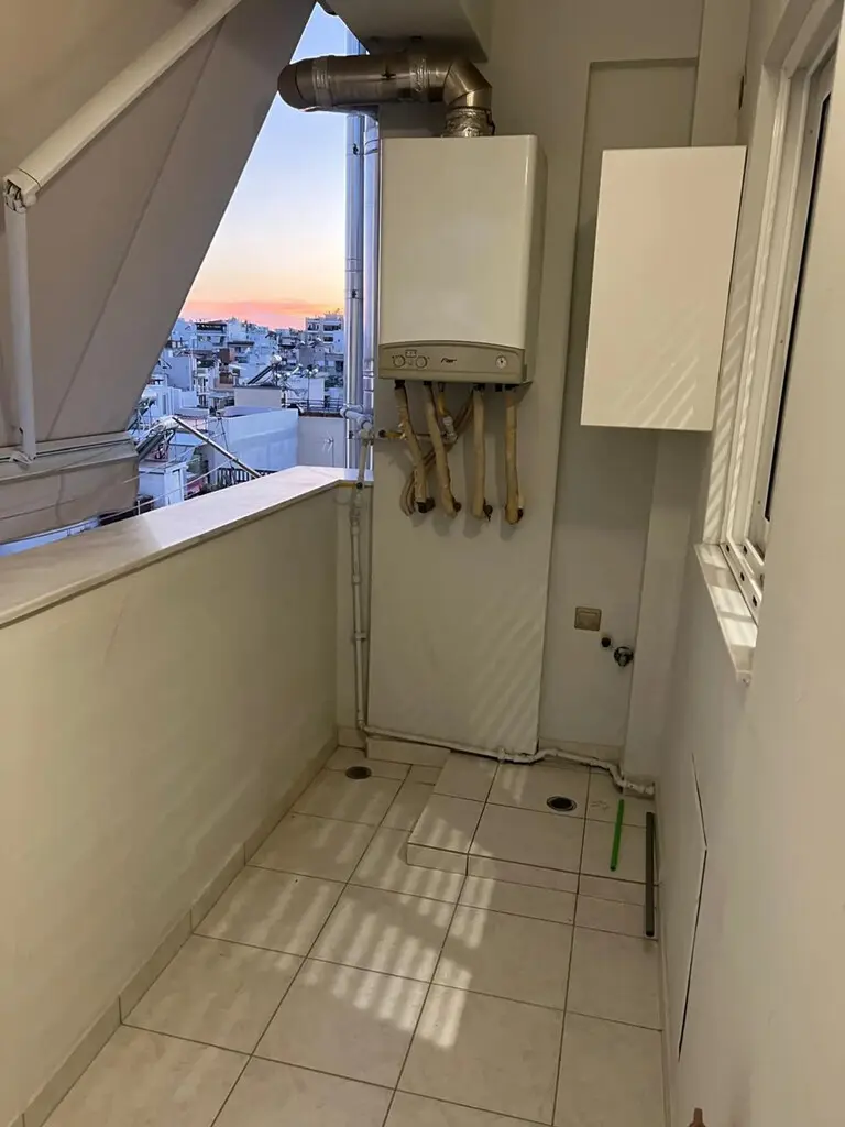 Flat Of 96 M² In Athens