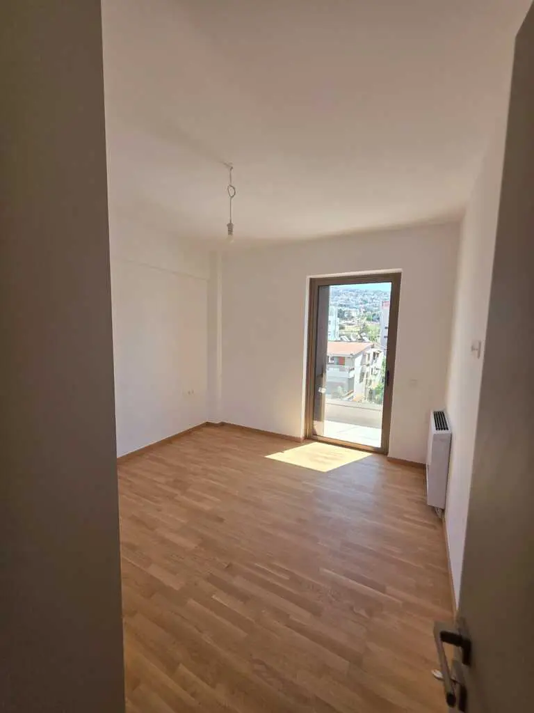 Flat Of 135 M² In Athens