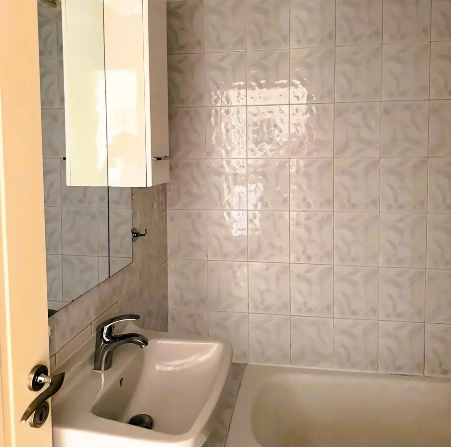 2-bedroom Flat In Palaia Fokaia, Greece (80 M²)