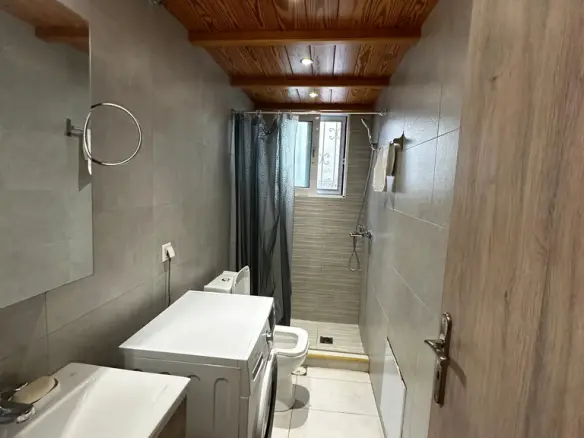 1-bedroom Flat In Saronida, Greece (50 M²)