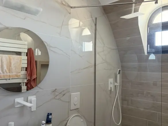 2-bedroom Complex In Santorini, Greece (350 M²)