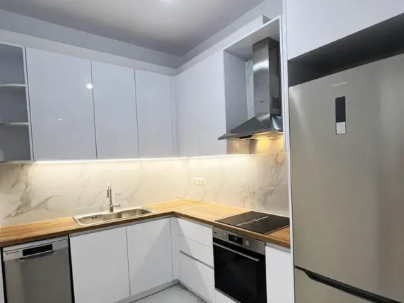 1-bedroom Flat In Neo Faliro, Greece (53 M²)
