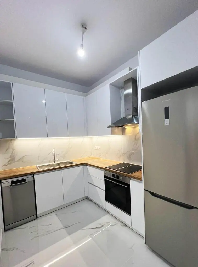 Flat Of 53 M² With No Features In Athens