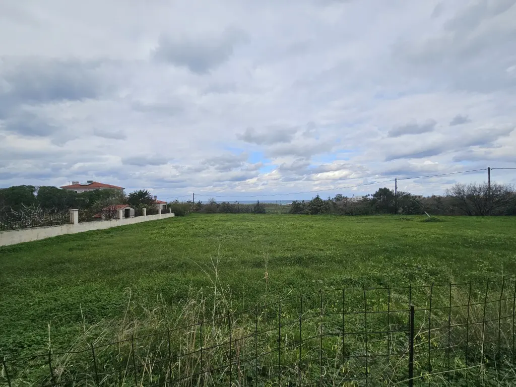 Land Of 2005 M² In Crete