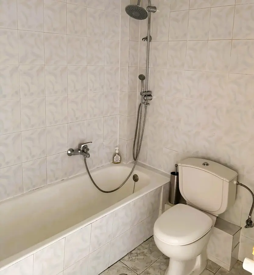 2-bedroom Flat In Palaia Fokaia, Greece (80 M²)
