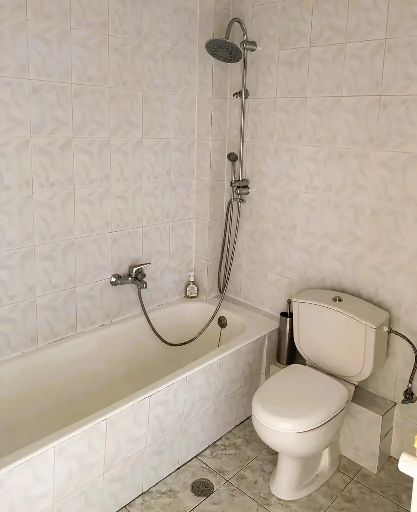 2-bedroom Flat In Palaia Fokaia, Greece (80 M²)