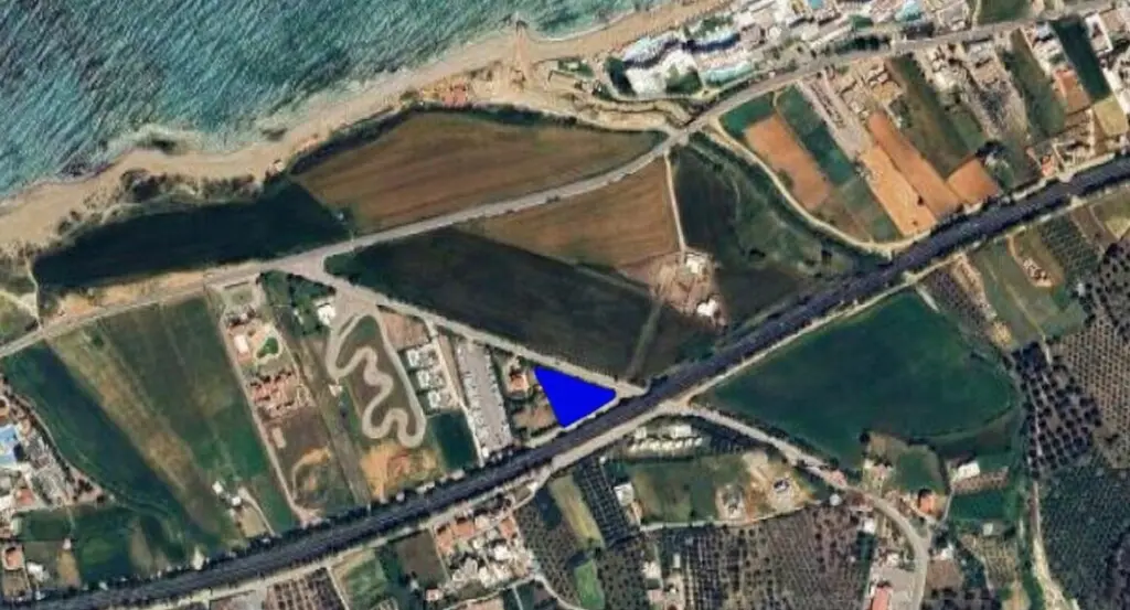 Land Of 2005 M² In Crete