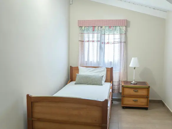 4-bedroom Maisonette In Markopoulo, Greece (220 M²)