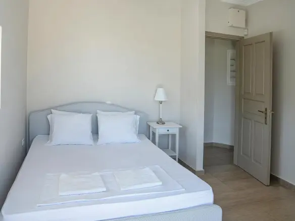 4-bedroom Maisonette In Markopoulo, Greece (220 M²)