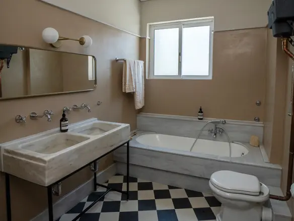 4-bedroom Maisonette In Markopoulo, Greece (220 M²)