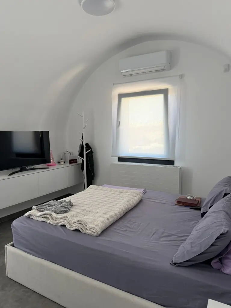 2-bedroom Complex In Santorini, Greece (350 M²)