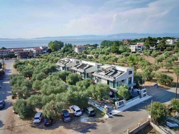 Complex In Thasos, Greece (475 M²)