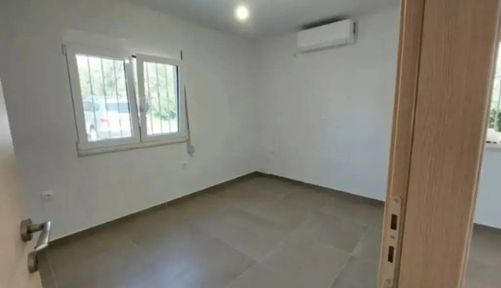 1-bedroom Detached House In Koropi, Greece (50 M²)