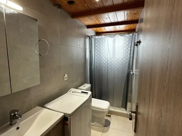 1-bedroom Flat In Saronida, Greece (50 M²)