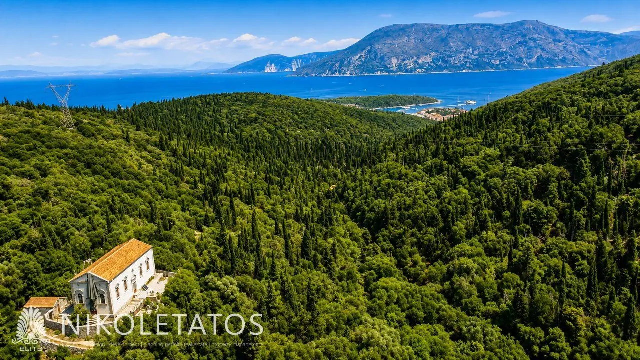 Land Of 1000 M² In Psilithrias, Greece
