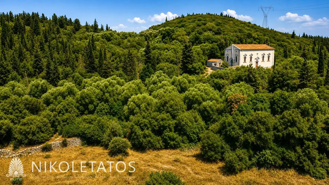 Land Of 1000 M² In Psilithrias, Greece