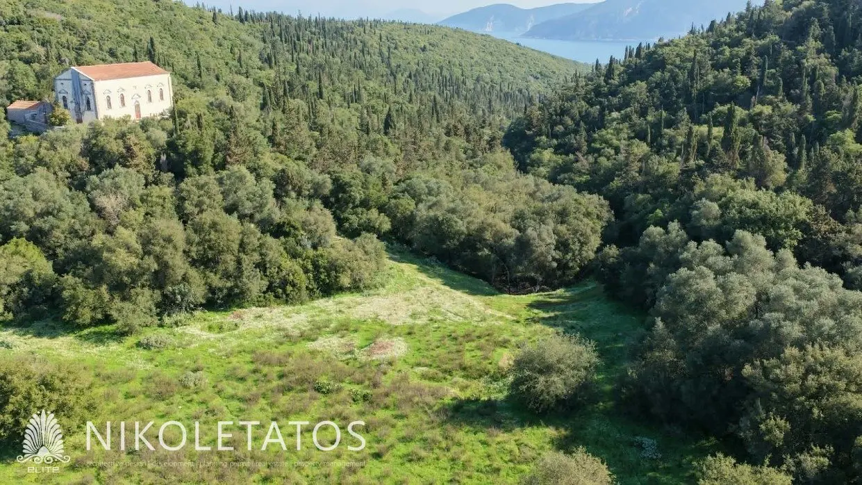 Land Of 4000 M² In Psilithrias, Greece