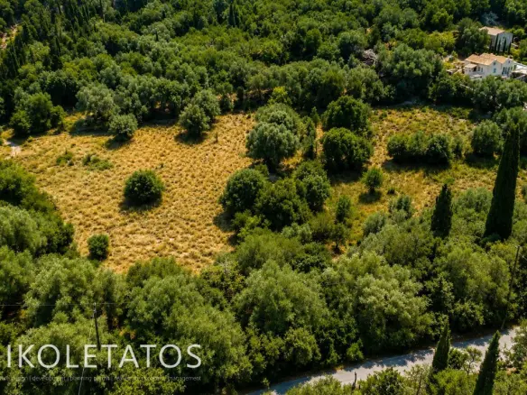 Land Of 500 M² In Psilithrias, Greece