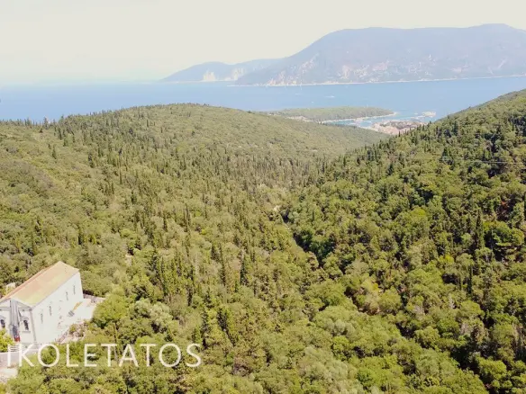 Land Of 4000 M² In Psilithrias, Greece