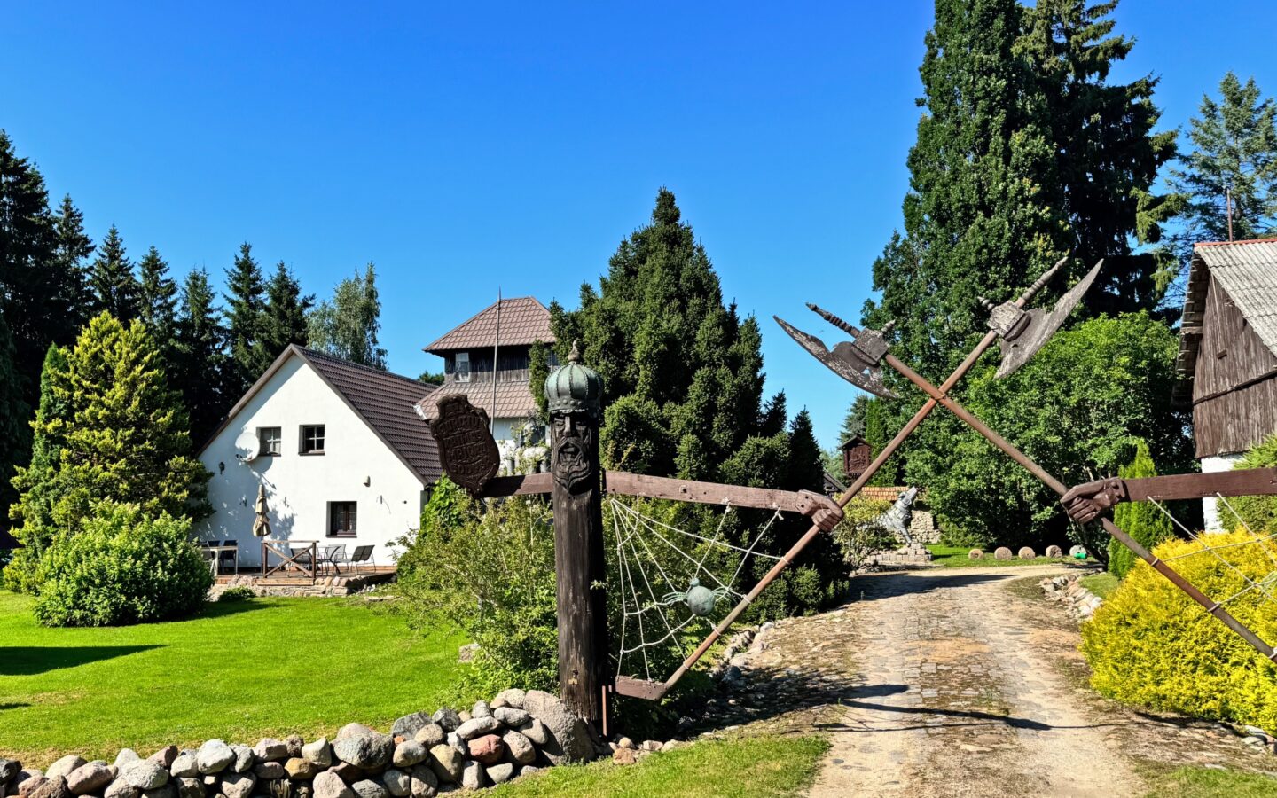 Private Estate Of 5.5 Ha With Two Ponds, Guest Accommodation & Event Facilities