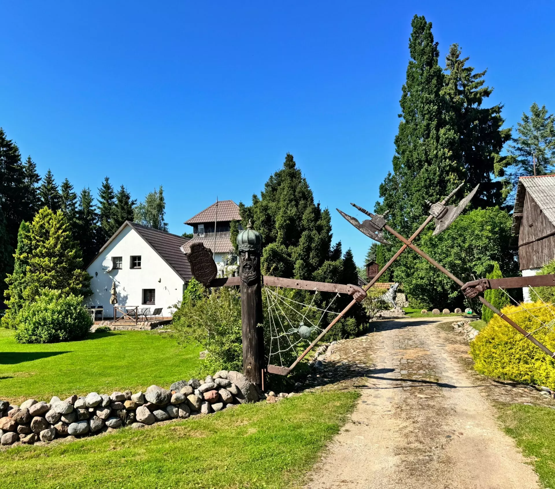 Private Estate Of 5.5 Ha With Two Ponds, Guest Accommodation & Event Facilities