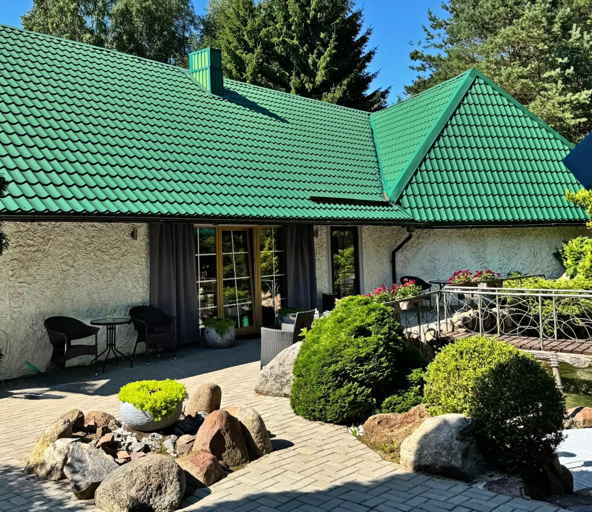 Private Estate Of 5.5 Ha With Two Ponds, Guest Accommodation & Event Facilities