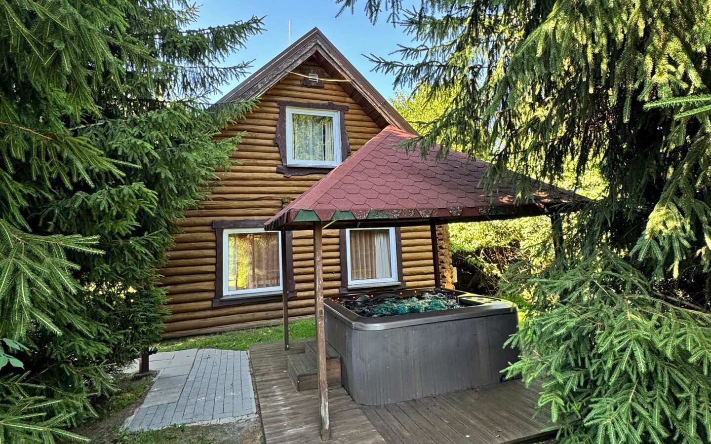 Private Estate Of 5.5 Ha With Two Ponds, Guest Accommodation & Event Facilities