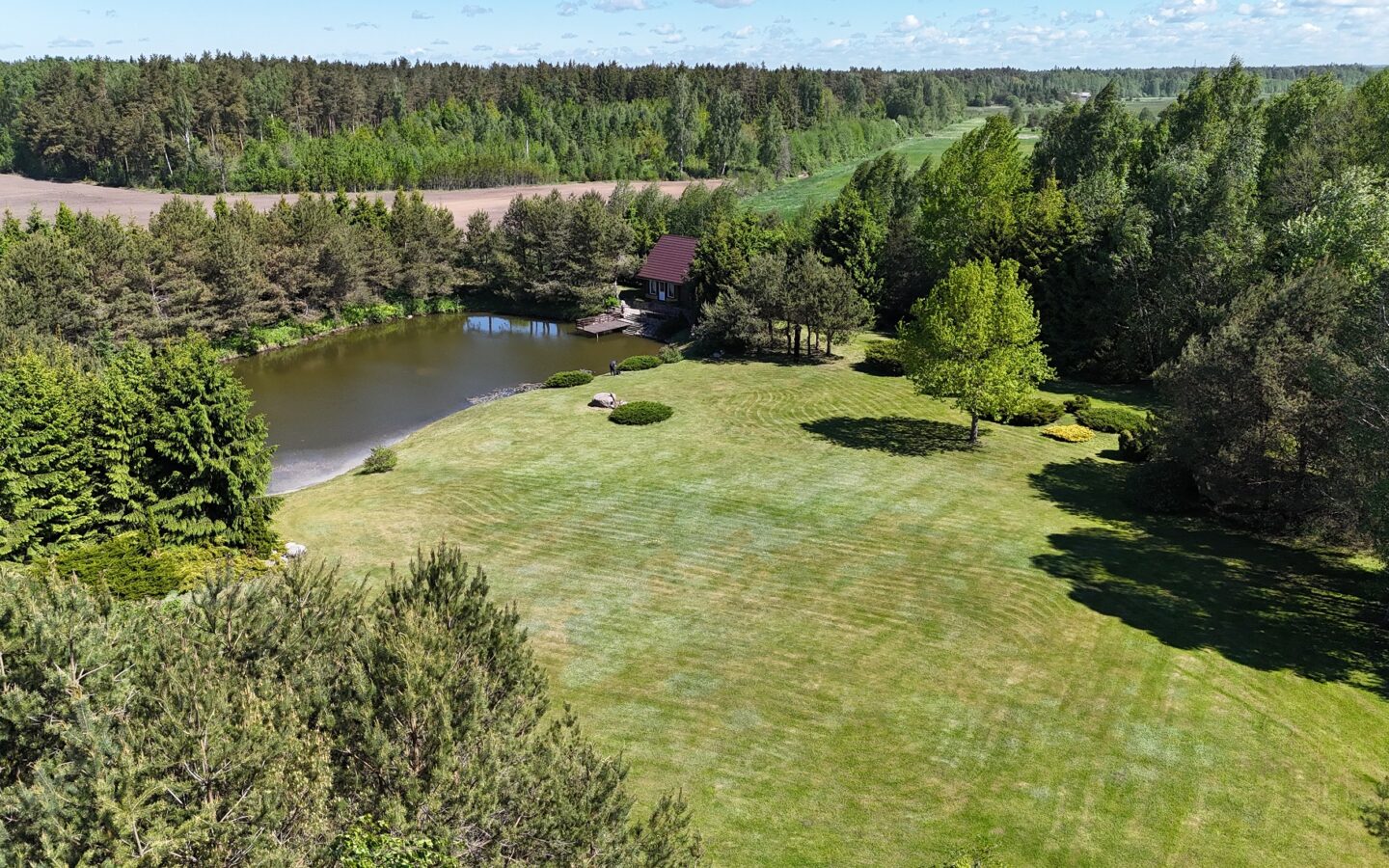 Private Estate Of 5.5 Ha With Two Ponds, Guest Accommodation & Event Facilities