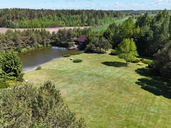 Private Estate Of 5.5 Ha With Two Ponds, Guest Accommodation & Event Facilities